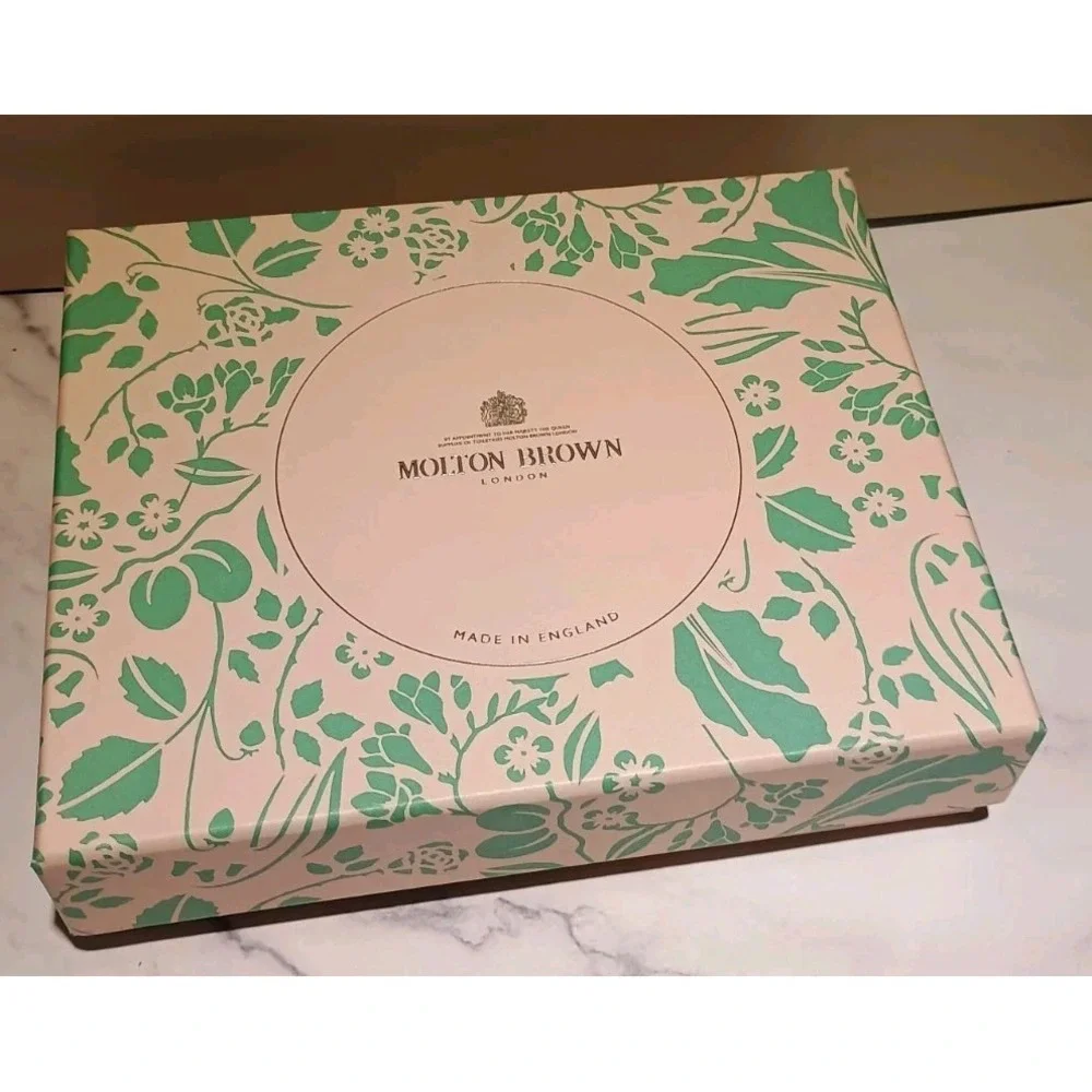 NEW MOLTON BROWN Heavenly Gingerlily Travel Body‎ & Hand Collection Gift Box